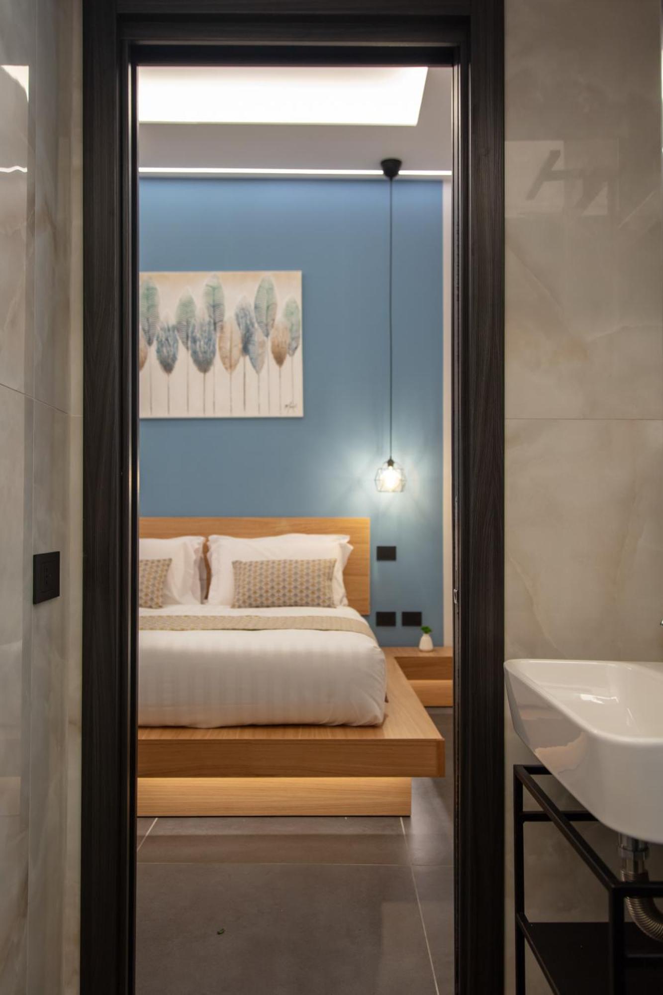 Main - Duomo Hotel เนเปิลส์ ภายนอก รูปภาพ