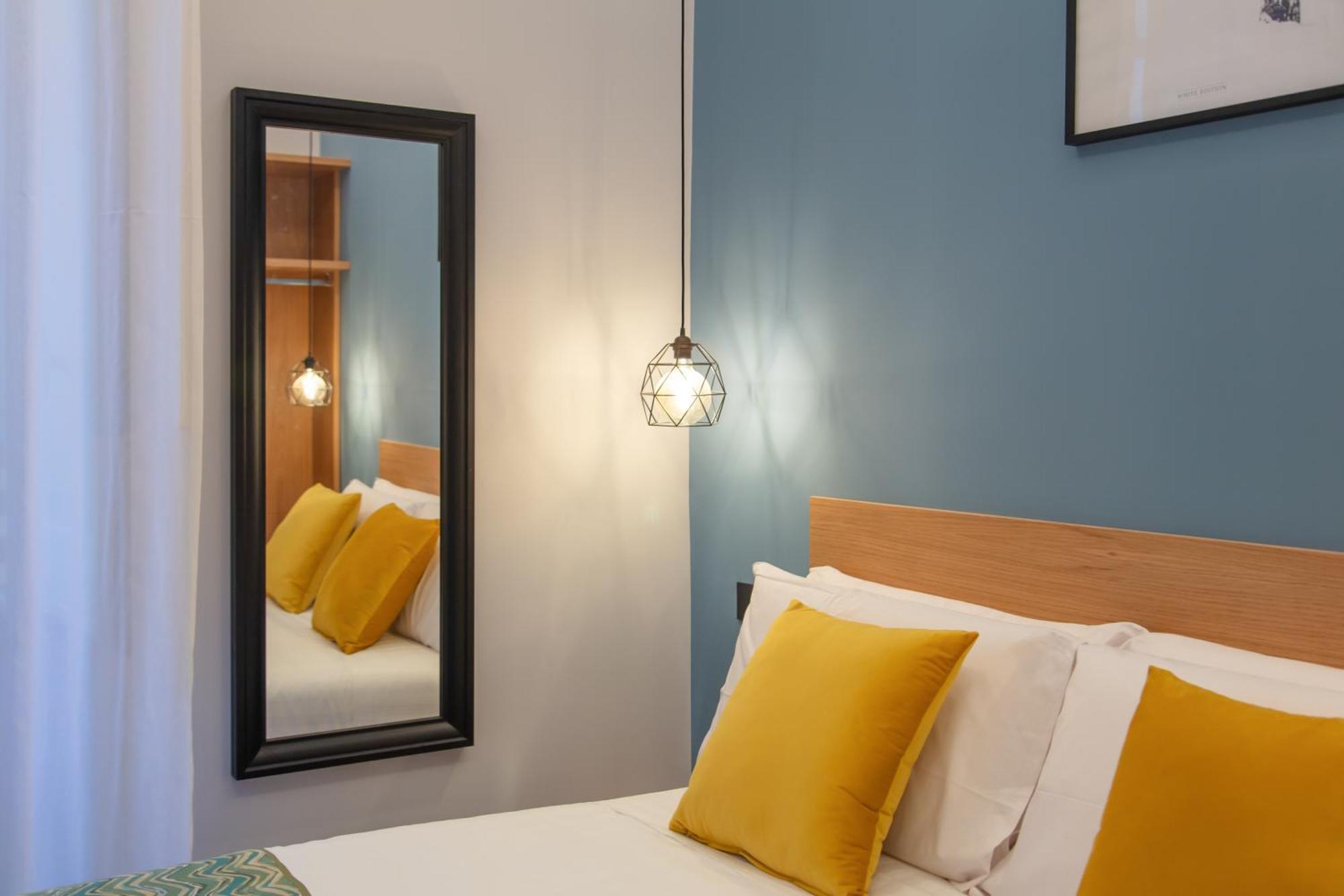 Main - Duomo Hotel เนเปิลส์ ภายนอก รูปภาพ