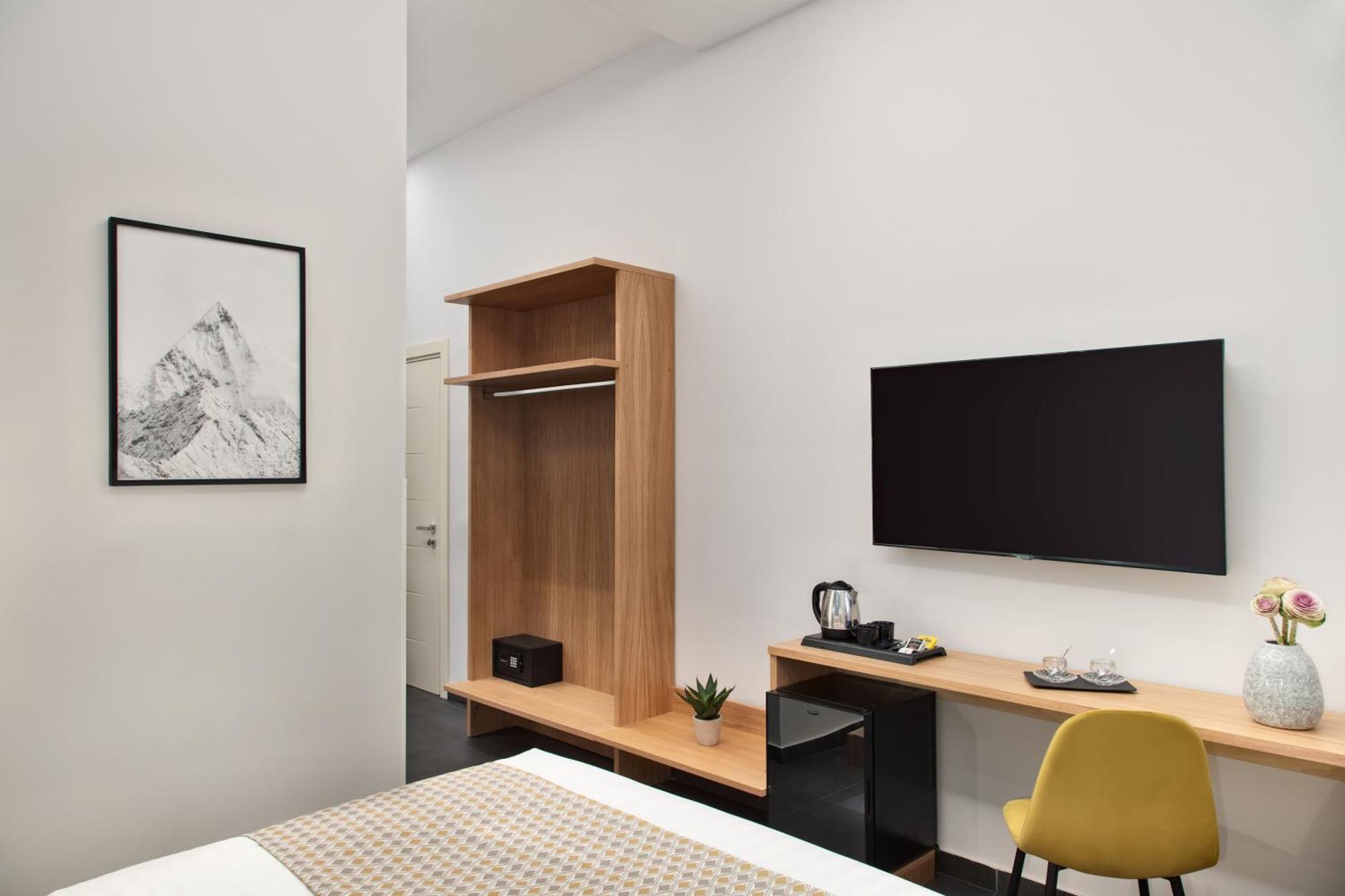 Main - Duomo Hotel เนเปิลส์ ภายนอก รูปภาพ
